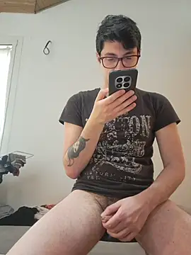 Maracujand80 online show from April 15, 2026, 9:37 am