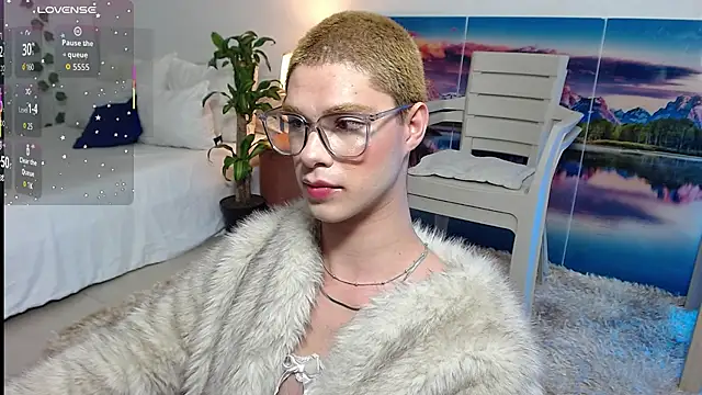 Snapshot of juanes_puthee chatting on October 1, 2025, 10:30 am juanes puthee online show from October 1, 2025, 10:30 am