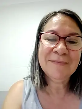 victoria wayne online show from November 25, 2025, 10:04 am