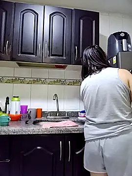 victoria wayne online show from April 9, 2026, 10:10 am