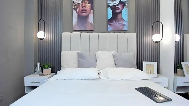 Snapshot of GiannaColling1 chatting on February 5, 2026, 9:38 am GiannaColling1 online show from February 5, 2026, 9:38 am