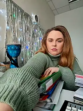 Juicy PeachLux online show from January 14, 2026, 6:06 am