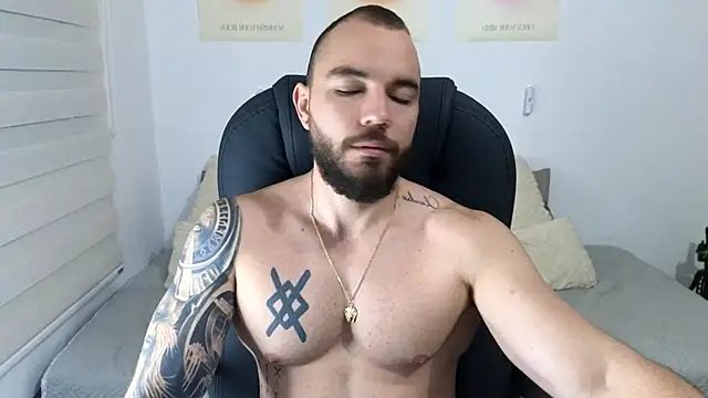 Isaac Carter online show from October 3, 2025, 11:12 am