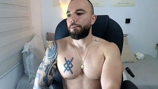 Isaac Carter online show from September 25, 2025, 11:05 am