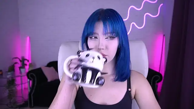 SelenaIris online show from December 5, 2025, 9:34 pm