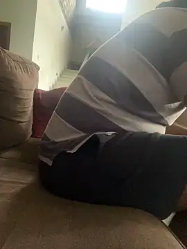 Snapshot of dam-her-boy chatting on December 18, 2025, 4:17 am dam-her-boy online show from December 18, 2025, 4:17 am