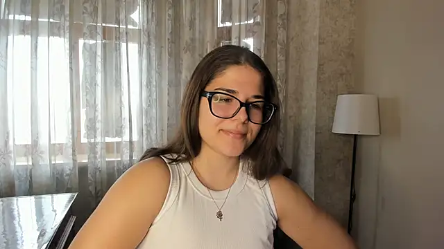 Snapshot of FloraBanford chatting on March 19, 2025, 7:18 am FloraBanford online show from March 19, 2025, 7:18 am