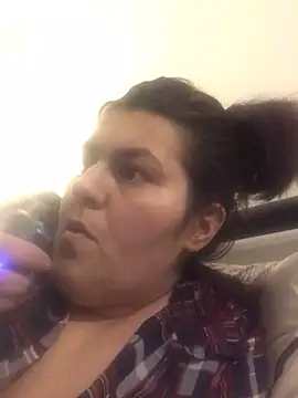 Curvy-Essex-Milf online show from March 8, 2025, 10:13 pm