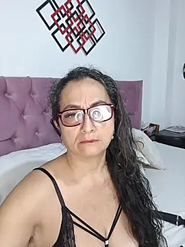 AlessandraLeroy online show from February 22, 2026, 2:14 am