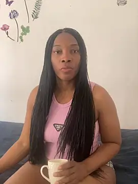 Snapshot of Nahomy_gree chatting on February 4, 2026, 6:36 pm Nahomy gree online show from February 4, 2026, 6:36 pm