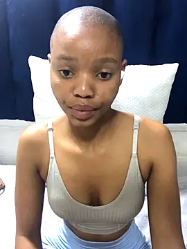 BondiBitch online show from October 31, 2025, 12:57 pm