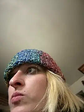 KITTYBOOBOOFUXX online show from February 22, 2026, 7:00 am