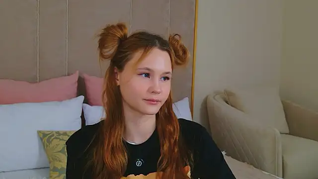 Snapshot of AmeliRoyse chatting on April 15, 2026, 7:58 pm AmeliRoyse online show from April 15, 2026, 7:58 pm