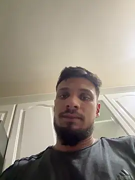 Pennys19CM online show from February 18, 2026, 4:21 am