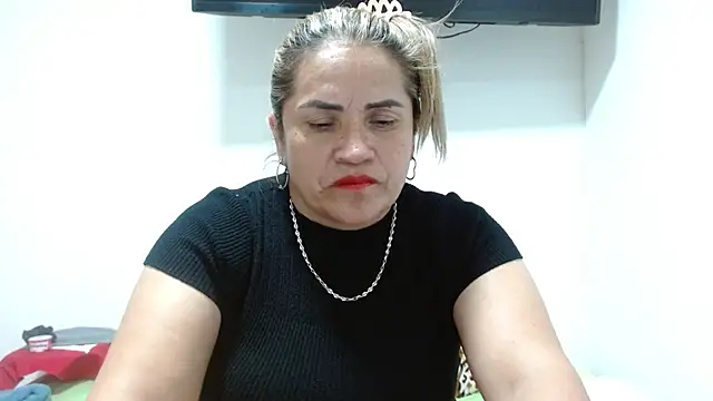 Milena Foox online show from May 30, 2026, 4:30 am