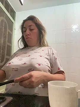 Snapshot of Luna-nevada chatting on February 18, 2026, 10:22 am Luna-nevada online show from February 18, 2026, 10:22 am