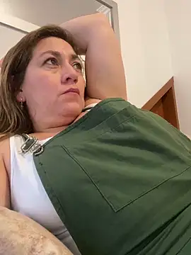 Snapshot of Luna-nevada chatting on February 20, 2026, 10:33 pm Luna-nevada online show from February 20, 2026, 10:33 pm