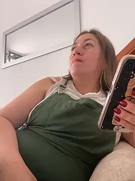 Snapshot of Luna-nevada chatting on January 31, 2026, 8:51 pm Luna-nevada online show from January 31, 2026, 8:51 pm