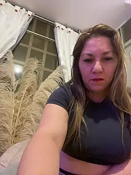 Snapshot of Luna-nevada chatting on January 19, 2026, 2:26 am Luna-nevada online show from January 19, 2026, 2:26 am