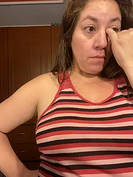 Snapshot of Luna-nevada chatting on February 19, 2026, 10:34 am Luna-nevada online show from February 19, 2026, 10:34 am