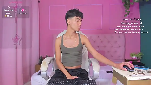 SHADY STONE online show from December 15, 2025, 10:48 pm