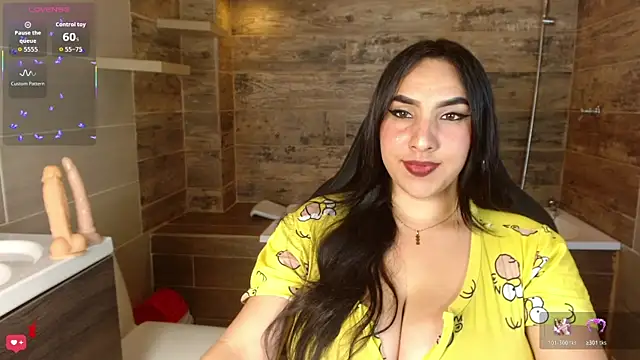 Sophie Grays  online show from May 18, 2026, 3:39 pm