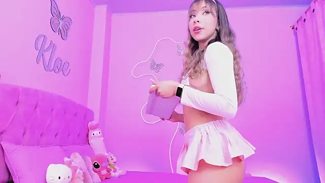 KloeJonnes  online show from October 16, 2025, 4:59 pm