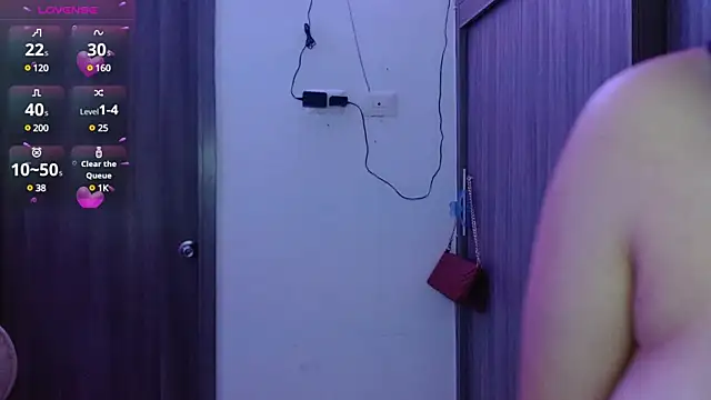 Oliviargf online show from March 9, 2025, 12:00 am