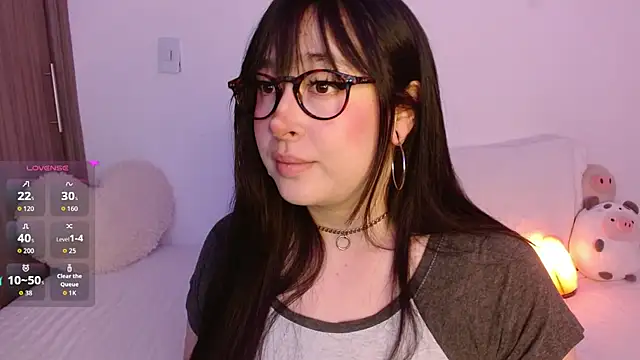 Oliviargf online show from December 23, 2025, 12:33 am