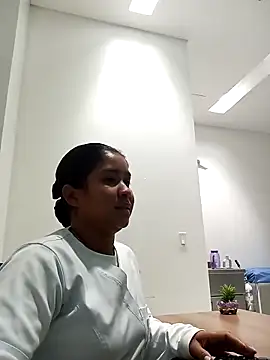 Snapshot of Paula6Colombia chatting on March 13, 2025, 10:32 pm Paula6Colombia online show from March 13, 2025, 10:32 pm