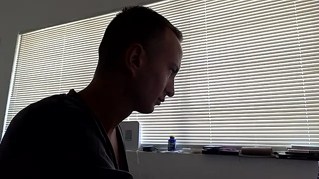 TheDaddy005 online show from May 15, 2026, 4:38 pm