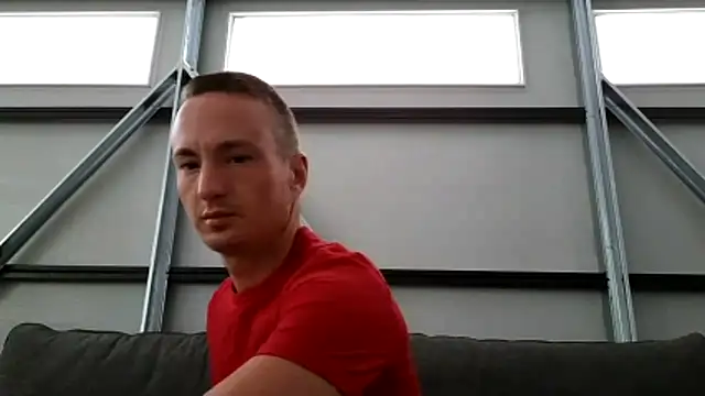 Snapshot of TheDaddy005 chatting on October 18, 2025, 10:56 pm TheDaddy005 online show from October 18, 2025, 10:56 pm