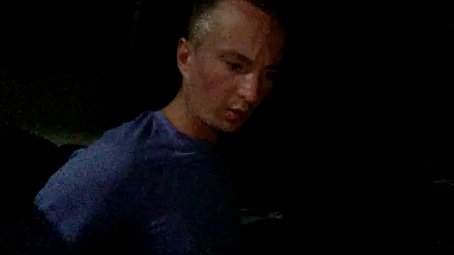 Snapshot of TheDaddy005 chatting on March 20, 2025, 11:45 pm TheDaddy005 online show from March 20, 2025, 11:45 pm