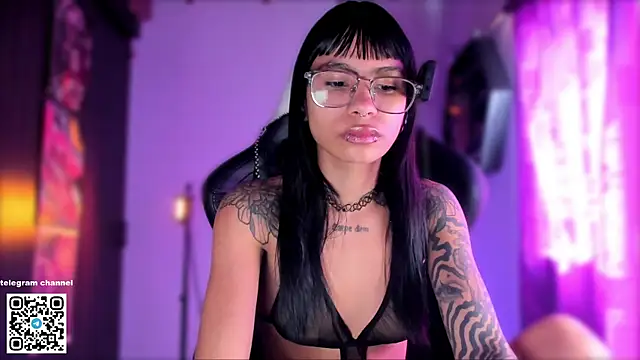 sofiafenty online show from January 9, 2026, 4:03 pm