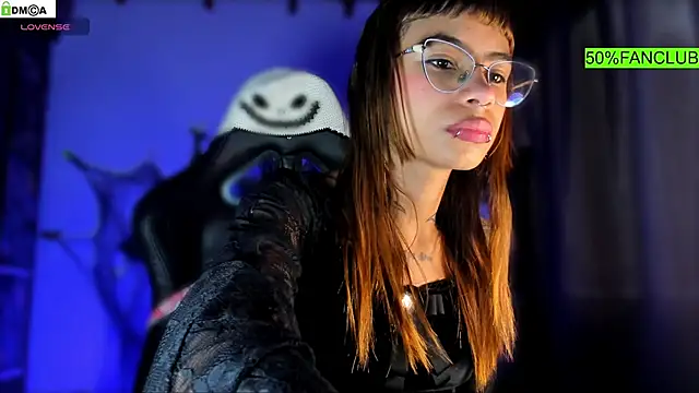 sofiafenty online show from October 12, 2025, 1:12 pm