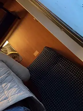 Snapshot of Alicedream5 chatting on March 18, 2025, 4:18 am Alicedream5 online show from March 18, 2025, 4:18 am