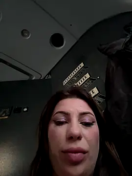 Snapshot of Alicedream5 chatting on October 1, 2025, 3:49 pm Alicedream5 online show from October 1, 2025, 3:49 pm