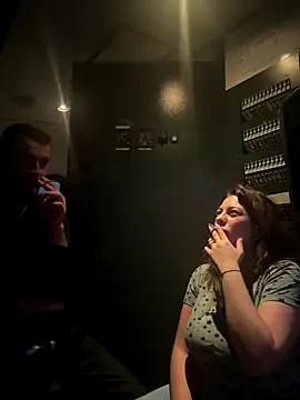 Snapshot of Alicedream5 chatting on October 4, 2025, 4:03 am Alicedream5 online show from October 4, 2025, 4:03 am