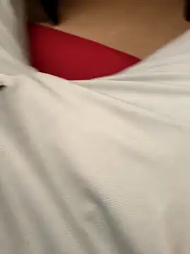 himvilohi08 online show from November 11, 2025, 8:42 am