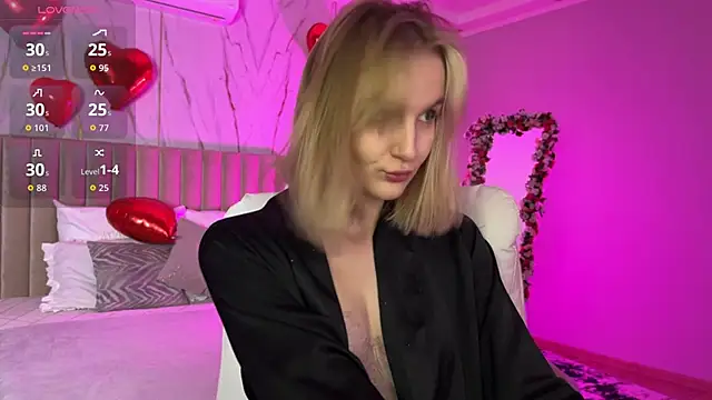  Vikky Moon  online show from March 4, 2026, 12:40 am