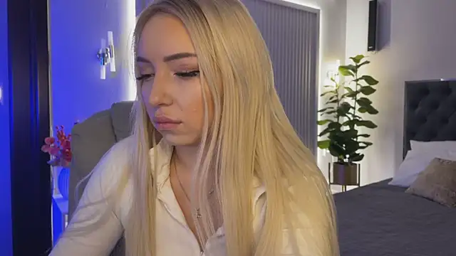 OhMyEmma online show from November 9, 2025, 1:20 am