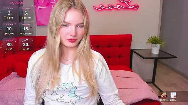 EvelineAmore online show from July 22, 2026, 1:51 am