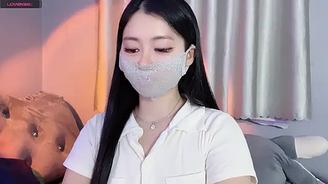 Snapshot of MI_KA22 chatting on October 7, 2025, 7:31 am MI KA22 online show from October 7, 2025, 7:31 am