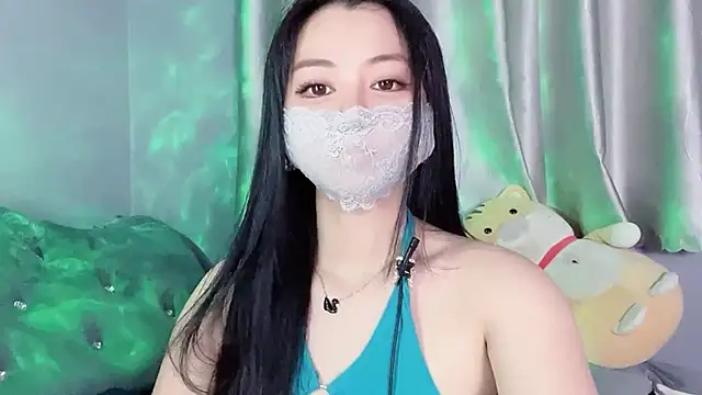 Snapshot of MI_KA22 chatting on October 10, 2025, 4:52 pm MI KA22 online show from October 10, 2025, 4:52 pm