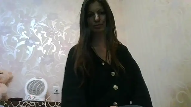 AliseWats online show from October 24, 2025, 8:30 pm