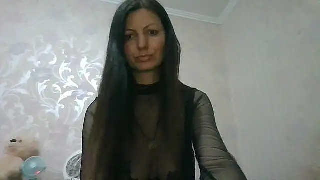 AliseWats online show from June 21, 2026, 8:03 pm