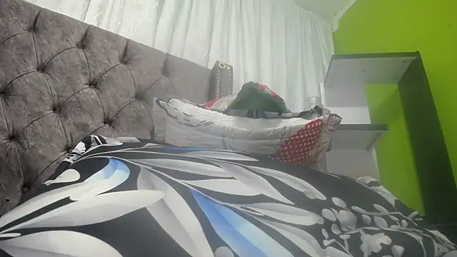 ANA-BULLOCK- online show from December 17, 2025, 11:59 am