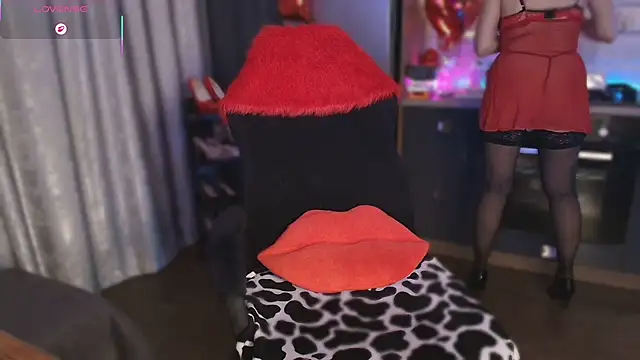 Snapshot of emlana chatting on February 22, 2026, 4:30 pm emlana online show from February 22, 2026, 4:30 pm