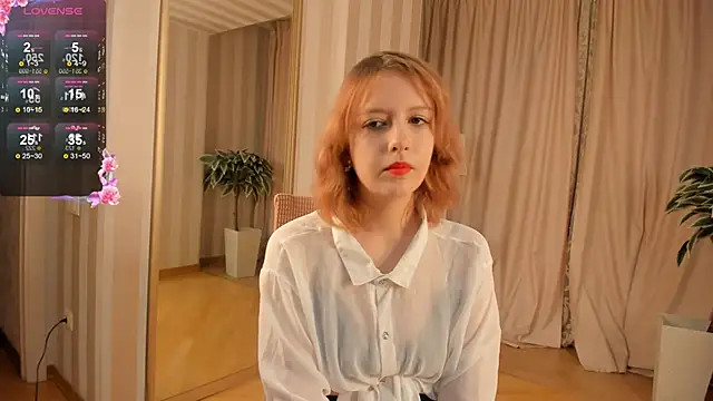 EsmeDecoursey online show from March 22, 2025, 5:09 pm