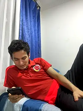 Thiagobb7 online show from November 20, 2025, 11:58 pm